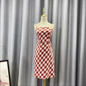 Sweetheart red plaid short dress